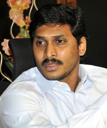 Disqualify all 17 MLAs in one go, Jagan dares Cong