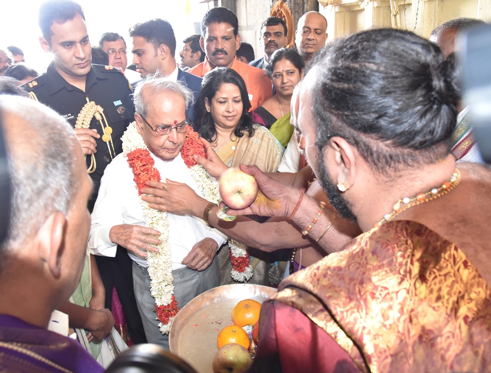 Pranab visits Tiruchanur